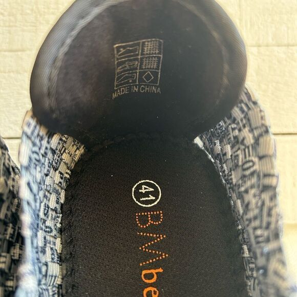 bernie mev. Lulia Newsprint Black White Woven Shoes wedge size 41 - Picture 8 of 11